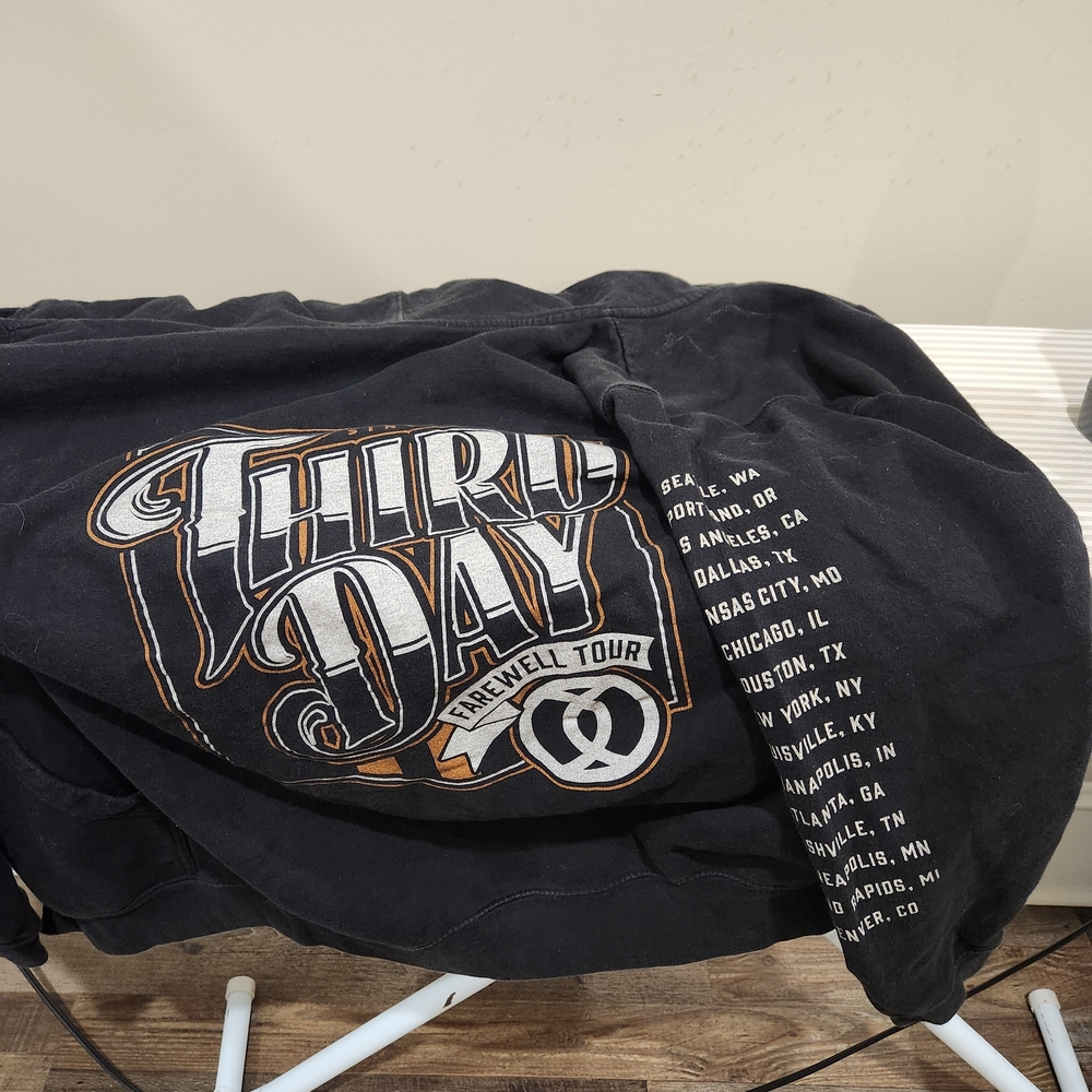 Third Day Concert Hoodie - Picture 5 of 5